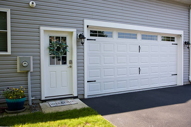24/7 Emergency Garage Door Panel Replacement experts in Anderson, CA